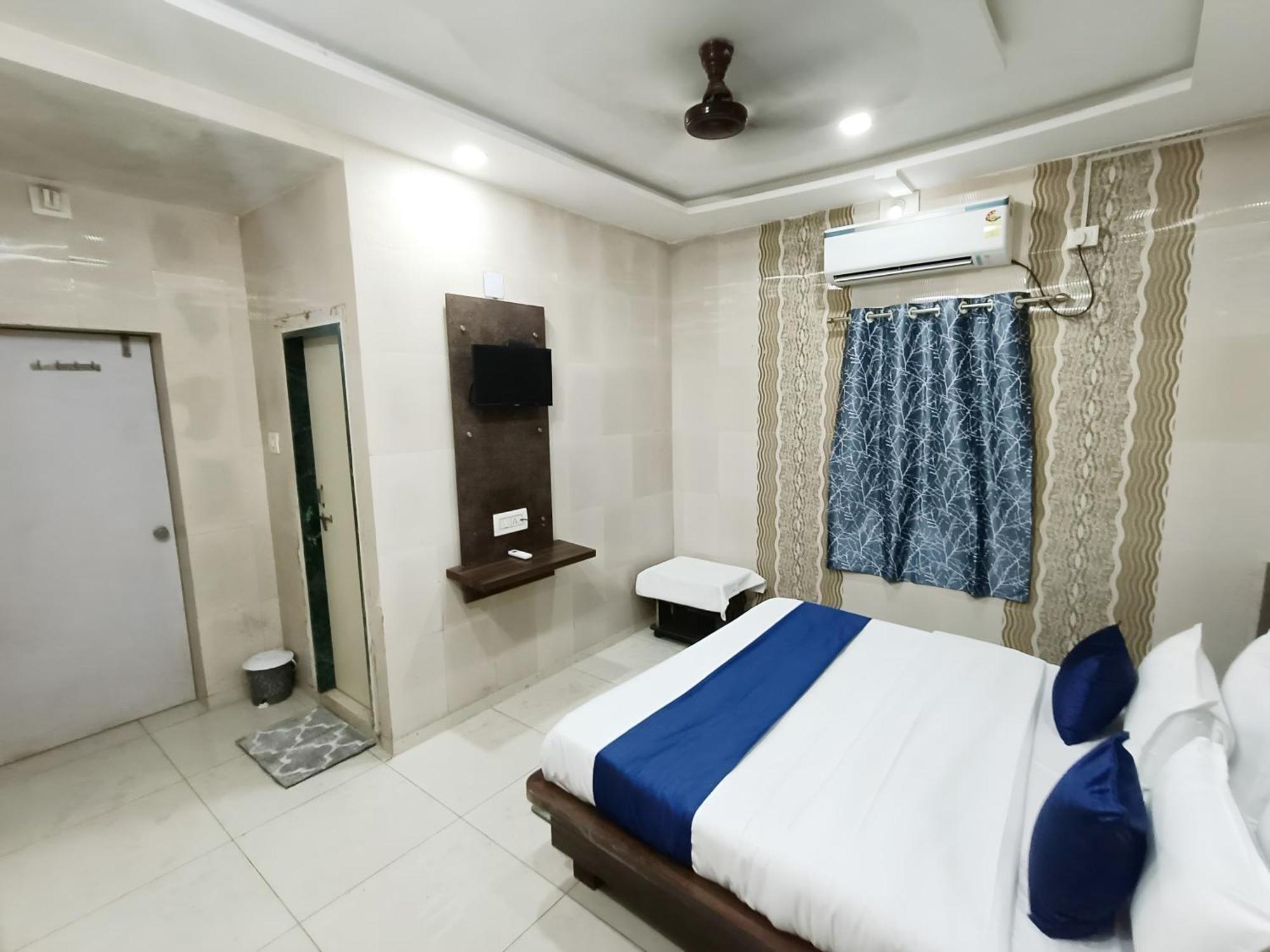 Hotel Shree Nath - 200 Meters From Dwarkadhish Temple Ngoại thất bức ảnh